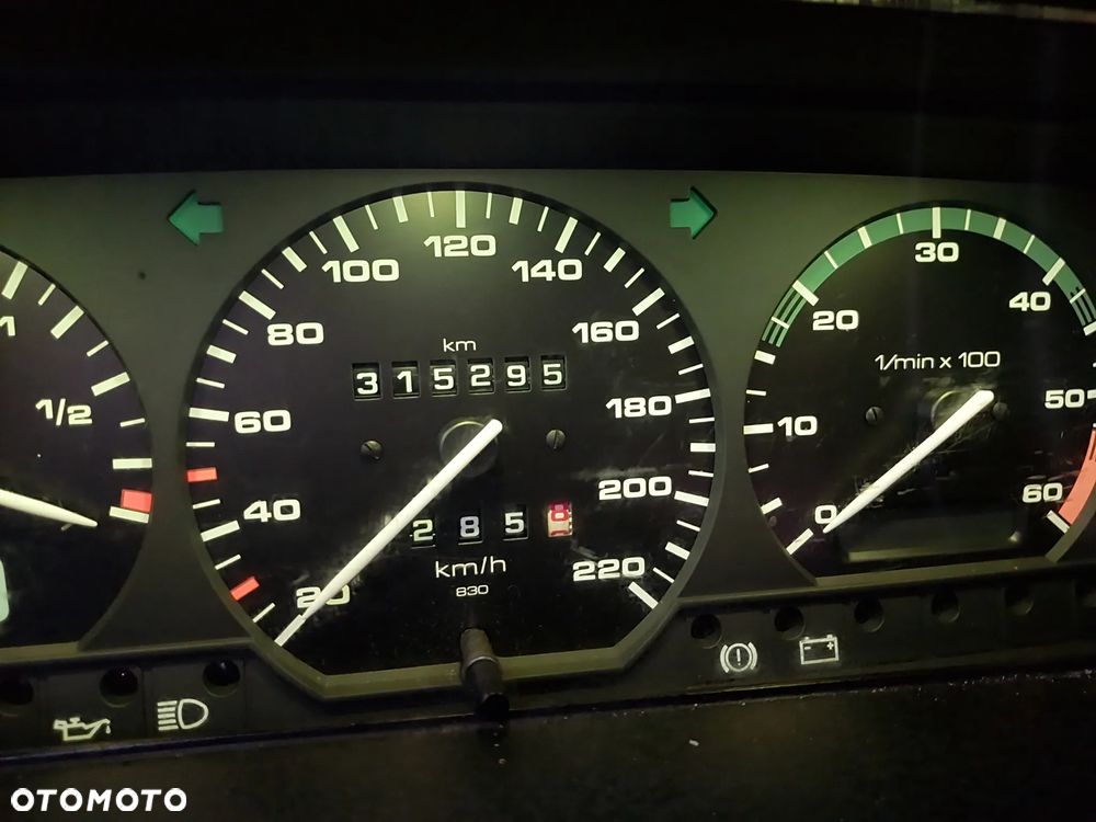 Volkswagen Multivan - 14