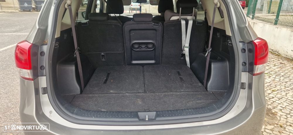 Kia Carens 1.7 CRDi ISG TX - 11