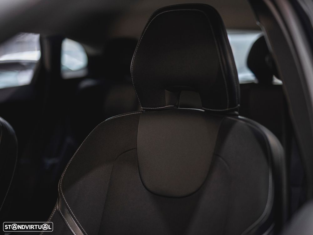Volvo V40 D2 Kinetic - 22