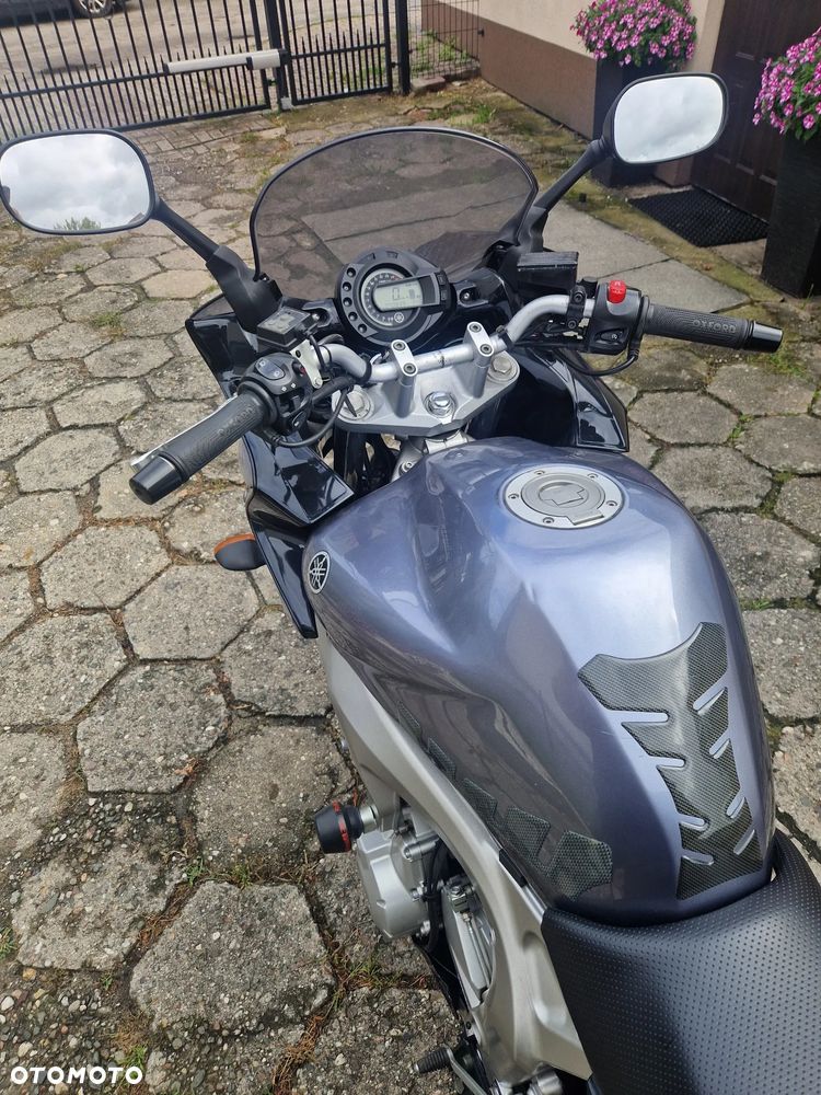Yamaha FZ6 - 8