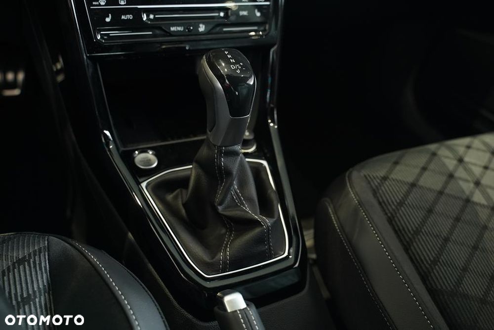 Volkswagen T-Cross 1.5 TSI ACT R-Line Plus DSG - 19