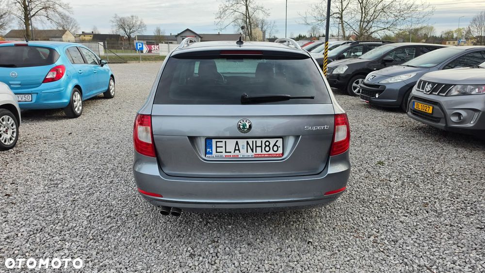 Skoda Superb 2.0 TDI DSG Elegance - 5