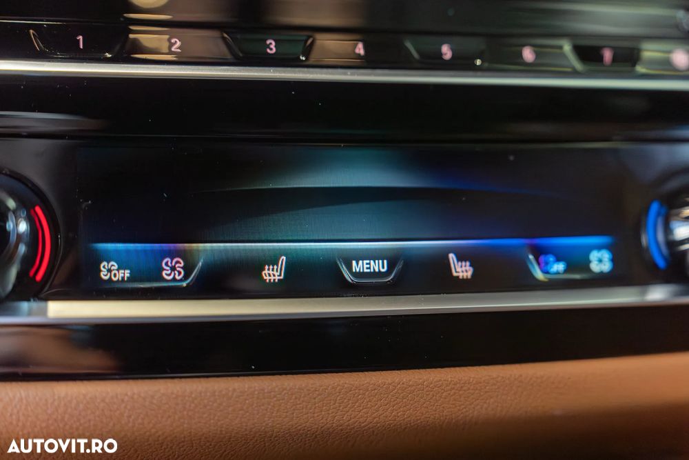 BMW Seria 5 540i xDrive Aut. - 17