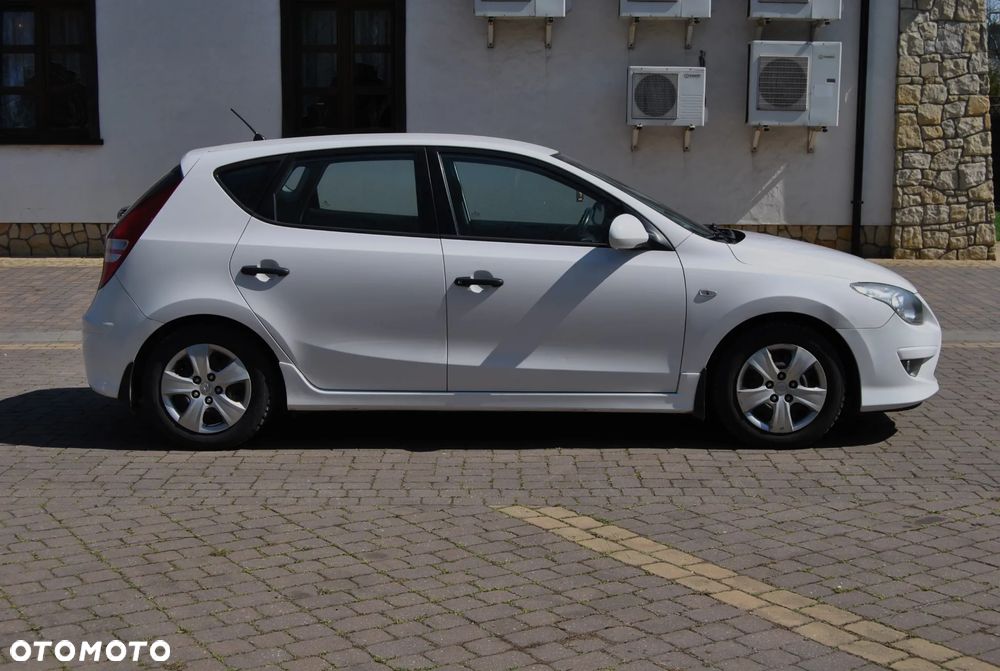 Hyundai i30 1.6 Comfort - 15
