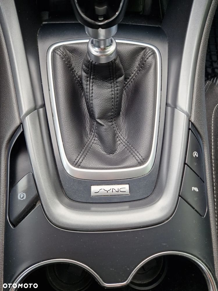 Ford Mondeo 1.5 EcoBoost Titanium - 25