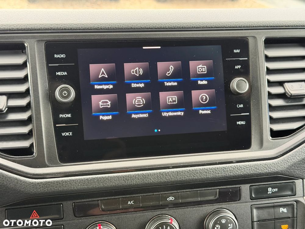 Volkswagen CRAFTER L2H2 Model 2021r WZMOCNIONY VAN 3 osobowy Silnik 2.0TDI 140KM bez BiTurbo! Euro6, Duża ładowność 1.2t, DMC:3.5t, Homologacja VAT-1 Zabudowa paki BOTT, Bogate wyposażenie! OPONY Jak nowe, Fabryczne ogrzewanie oraz wentylacja pojazdu ze zdalnym sterowaniem OEM Eberspacher Airtronic M2 3,5kW, Android Auto, Apple CarPlay, Parktroniki, Kamera, Nawigacja, Drzwi tył 270' Fotel pilot pneumatyczny z masażem! - 38