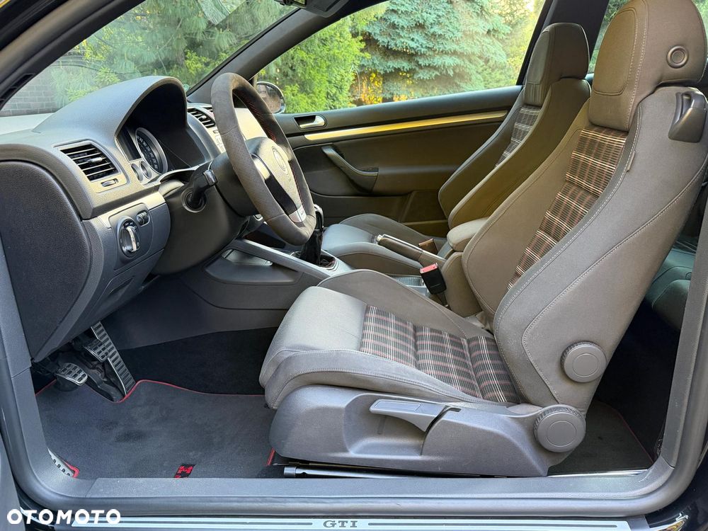 Volkswagen Golf 2.0 GTI - 19