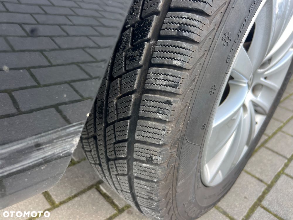 Volkswagen Sharan 2.0 TDI Comfortline - 8