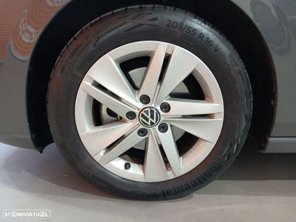 VW Golf 2.0 TDI Life - 26
