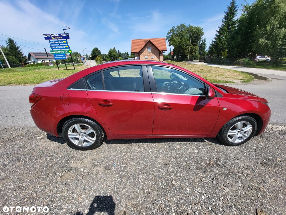 Chevrolet Cruze 1.8 LTZ - 3