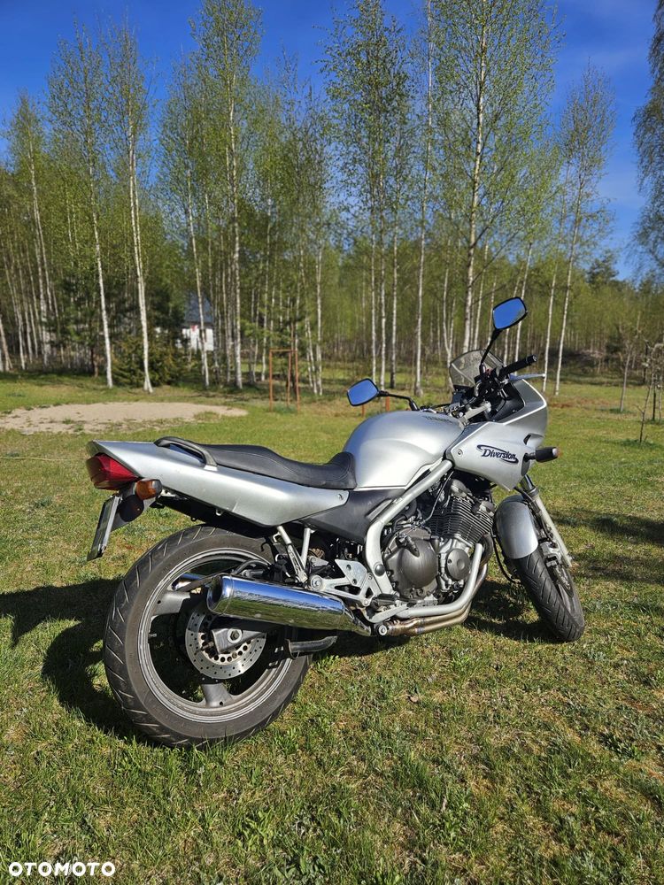 Yamaha XJ - 4