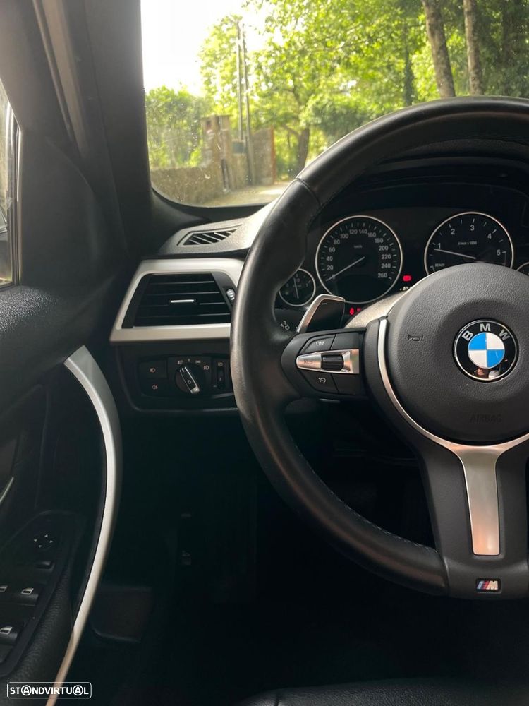 BMW 320 d Touring xDrive Pack M Auto - 27