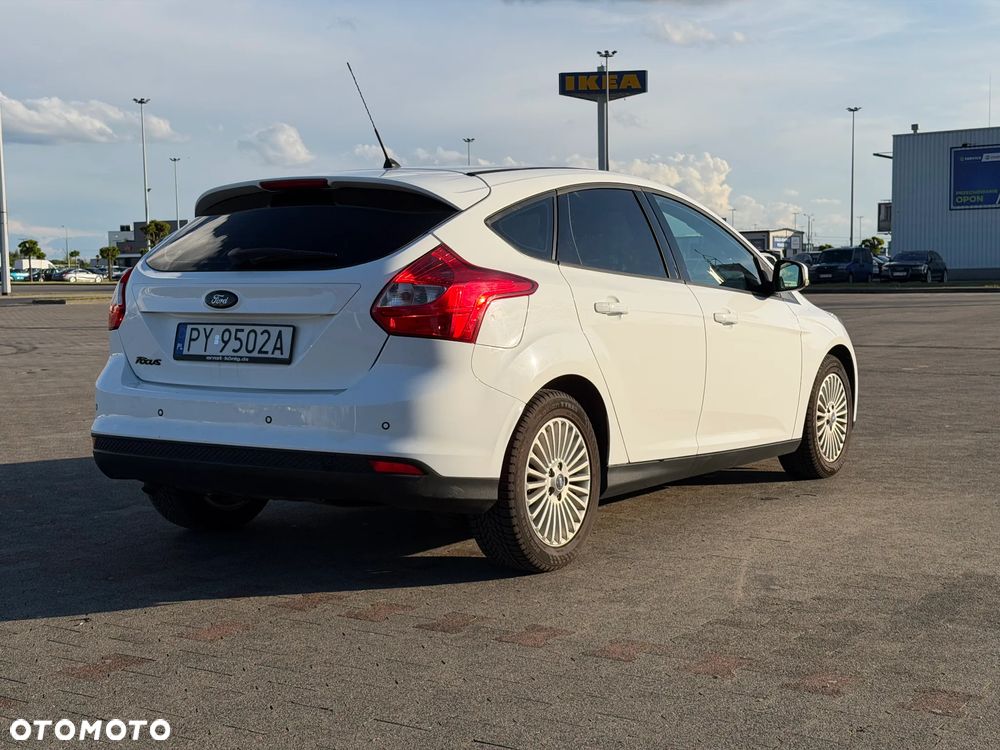 Ford Focus - 8