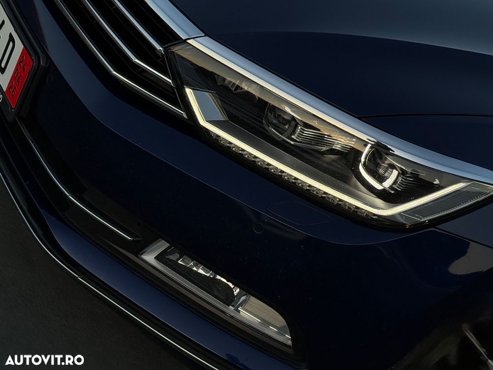 Volkswagen Passat 2.0 TDI SCR 4Motion DSG Highline - 19