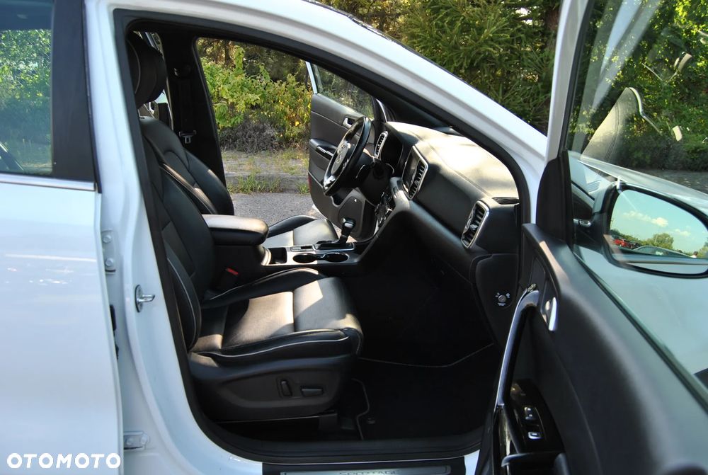 Kia Sportage 2,0 CRDI AWD GT Line - 27