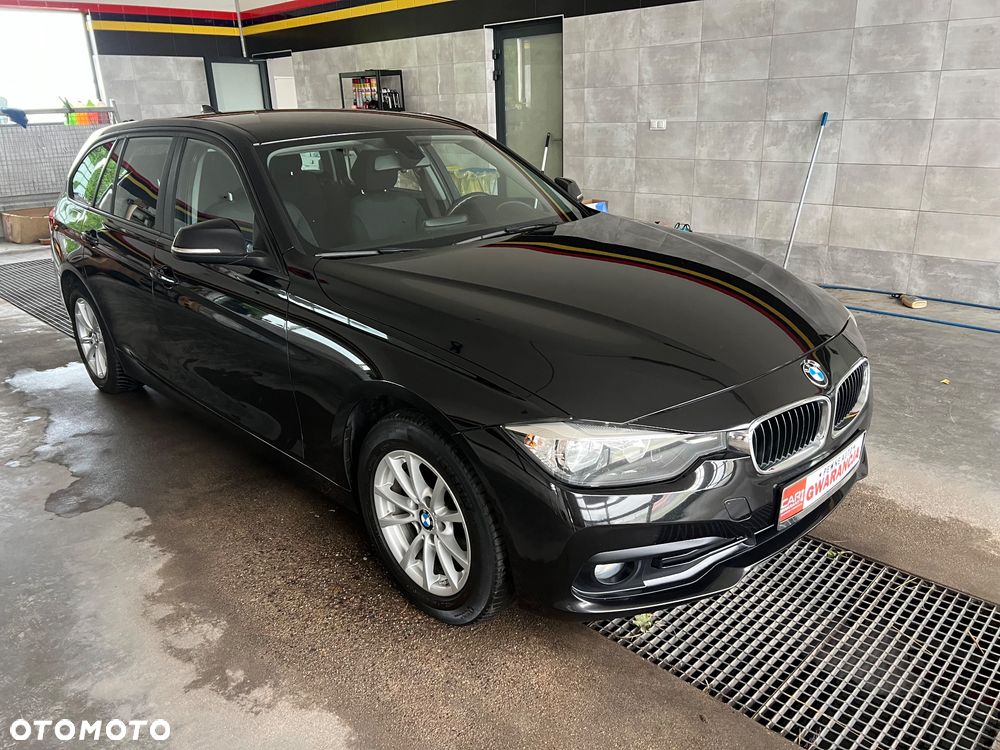 BMW Seria 3 318d xDrive - 5