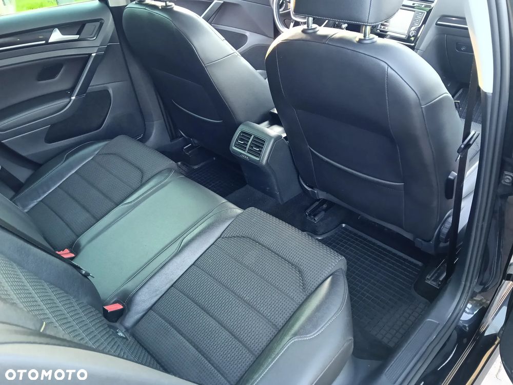 Volkswagen Golf 2.0 TDI SCR DSG Highline - 31