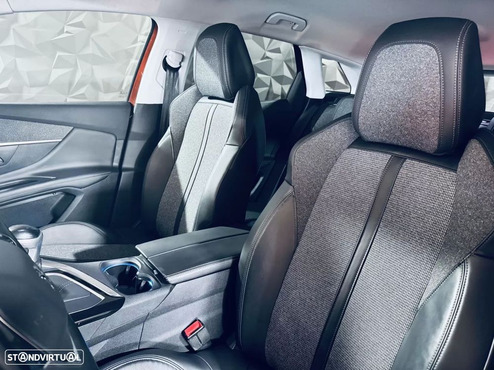 Peugeot 3008 1.2 PureTech Allure - 36