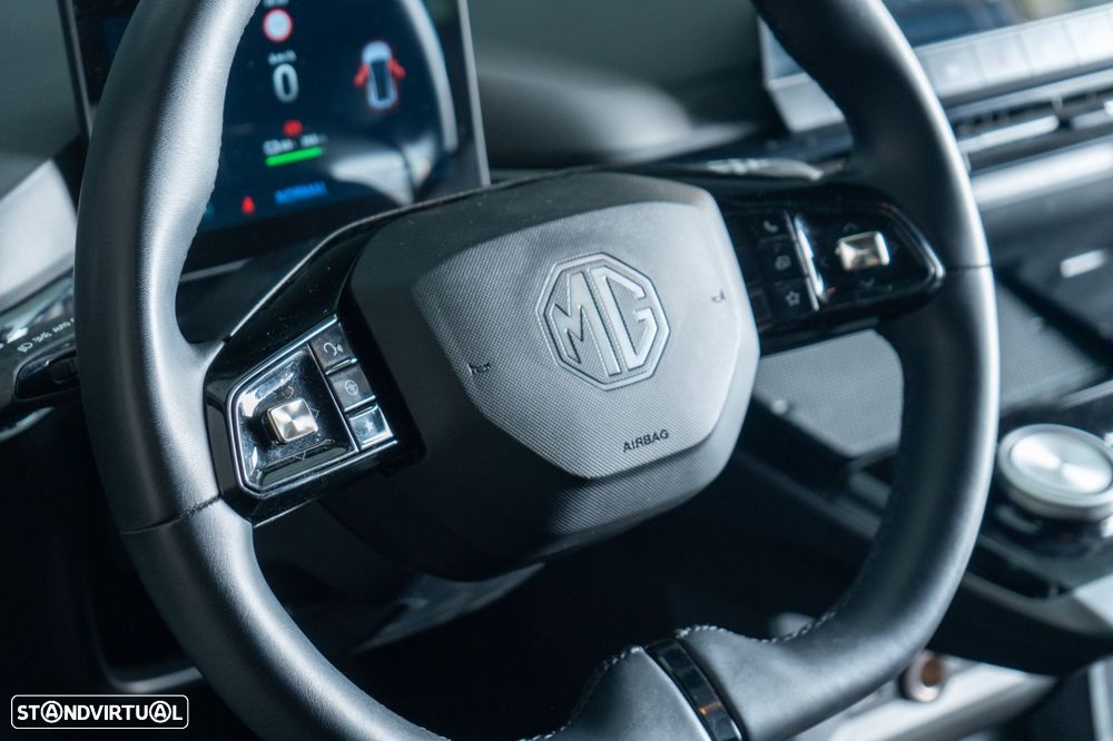 MG MG4 64 kWh Luxury - 10