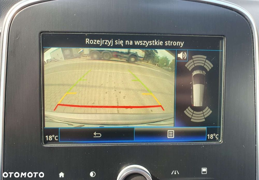 Renault Grand Scenic - 21