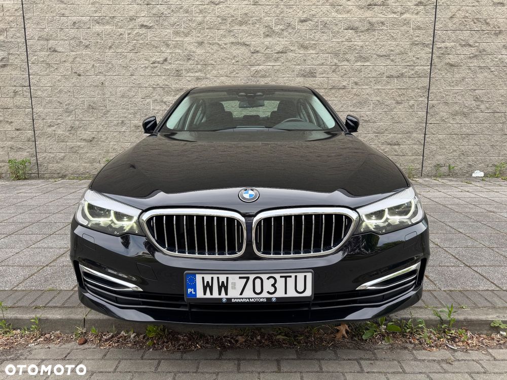 BMW Seria 5 518d Luxury Line - 3