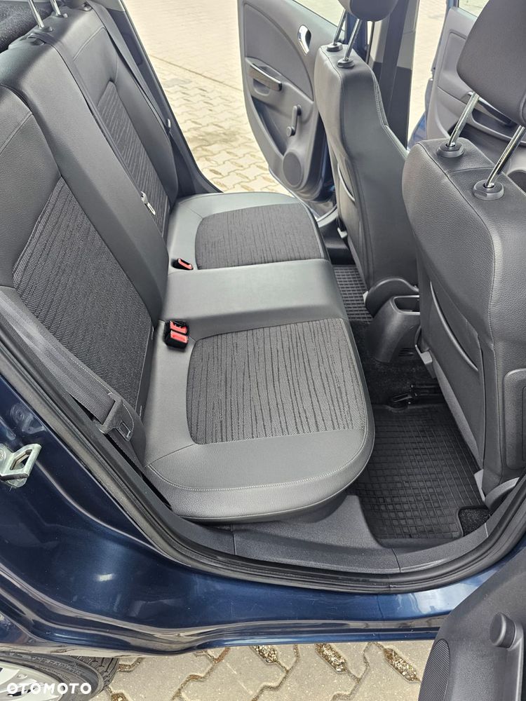 Opel Corsa 1.4 16V Cosmo - 12