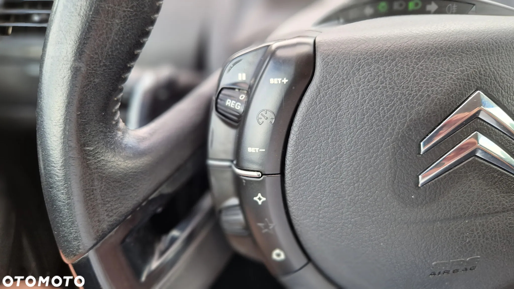 Citroën C4 1.6 HDi FAP EGS6 Exclusive - 21