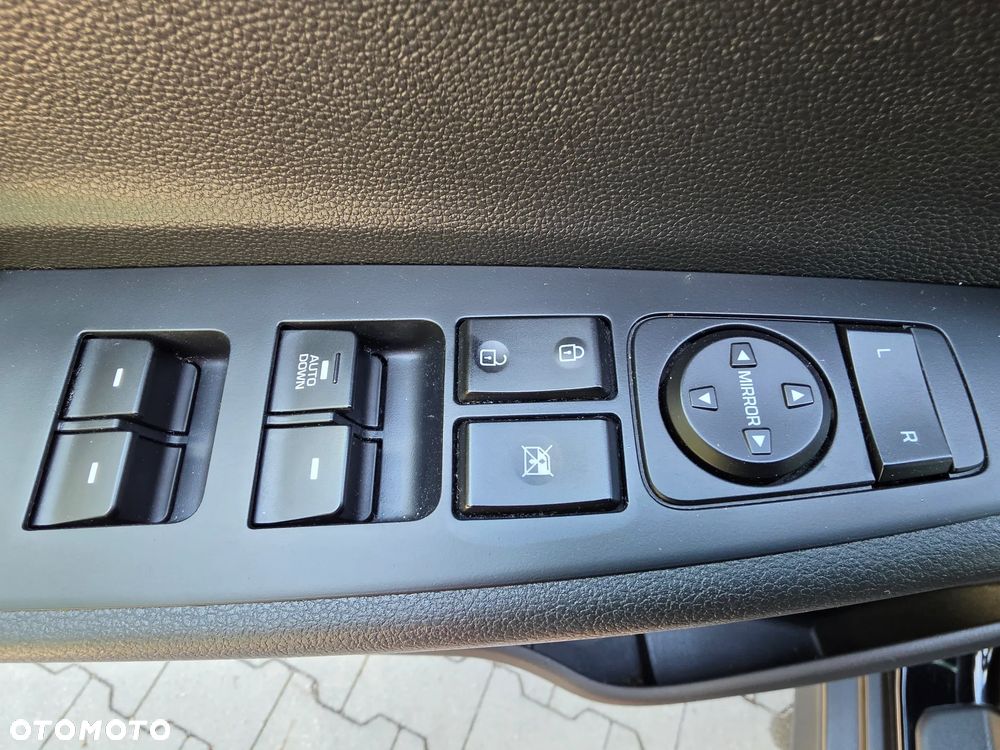 Hyundai Tucson 1.6 Turbo 2WD Navi - 27
