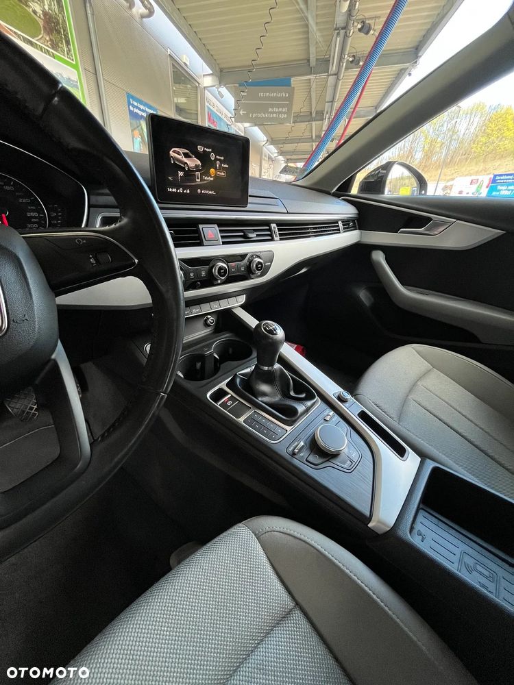 Audi A4 Avant 2.0 TDI - 19