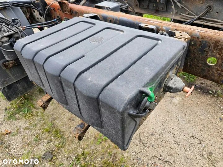 SKRZYNKA PODSTAWA POKRYWA AKUMULATORÓW RENAULT MIDLUM DCI DXI - 3