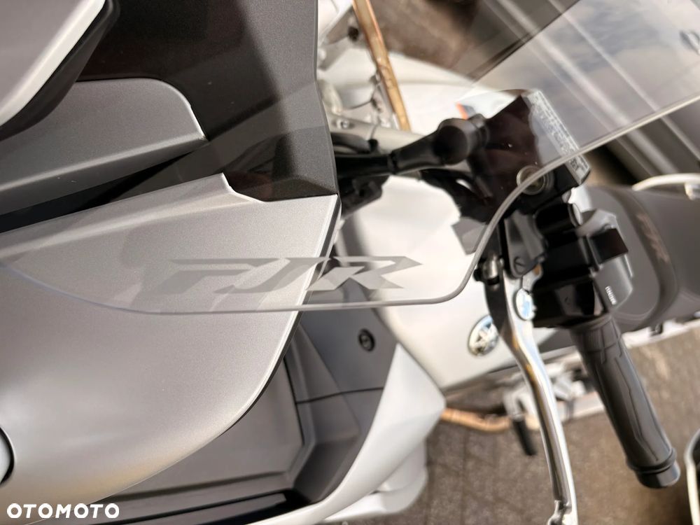 Yamaha FJR - 33