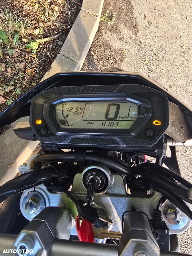 Kawasaki KLX 230R S - 9