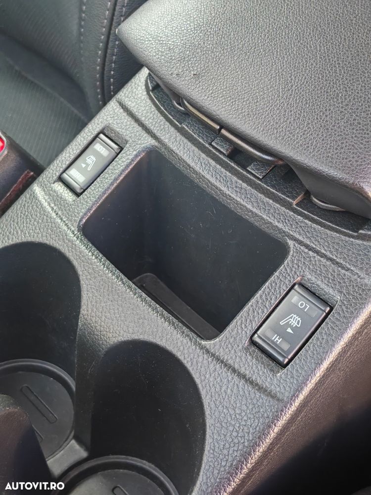 Nissan Qashqai 1.6 DCI 4 x 4 DPF Start/Stop tekna - 25