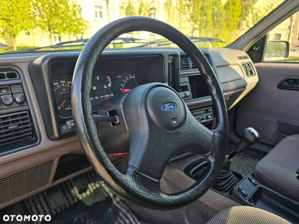 Ford Sierra - 12