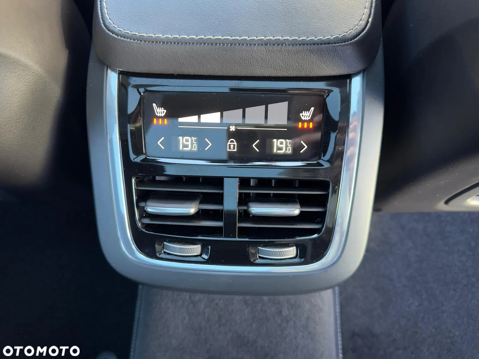 Volvo V90 B5 B Ultimate Dark - 39