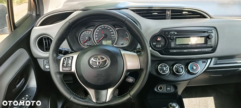 Toyota Yaris 1.33 Active EU6 - 8