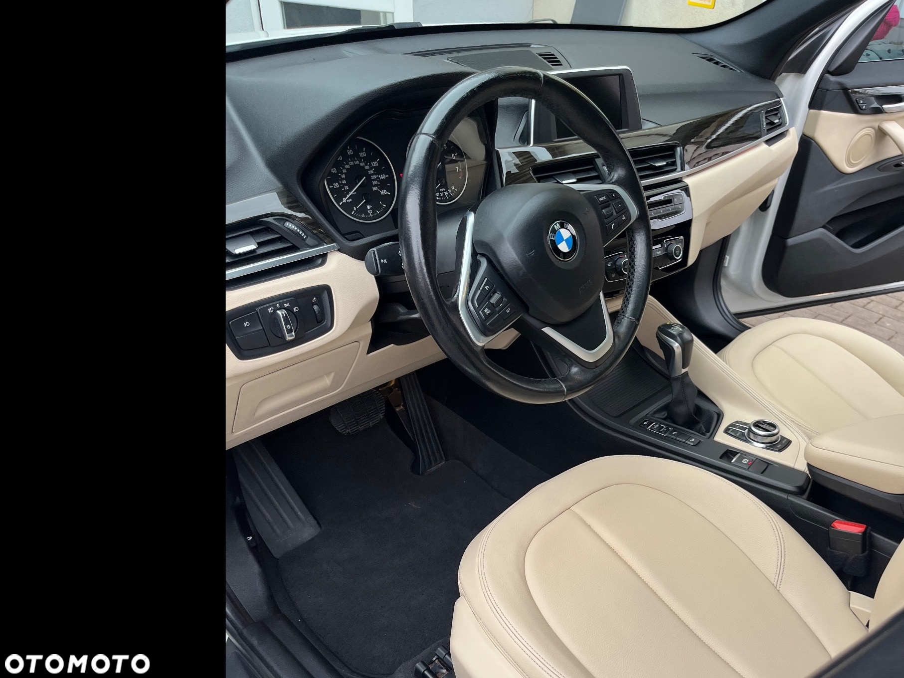 BMW X1 - 22