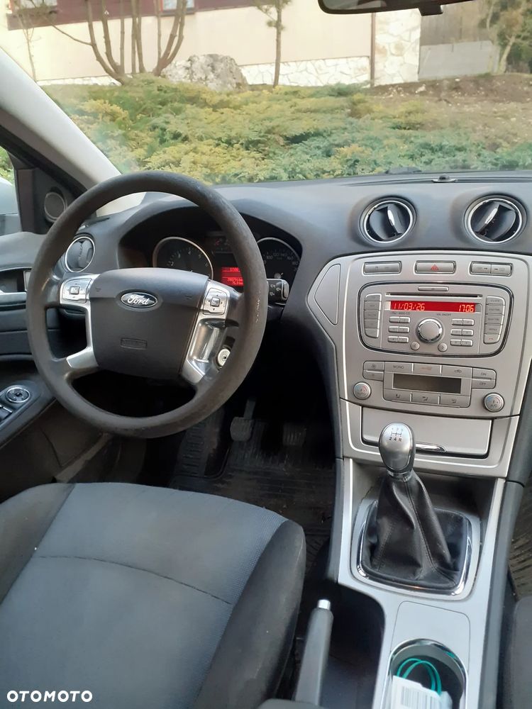 Ford Mondeo 1.6 Titanium - 8