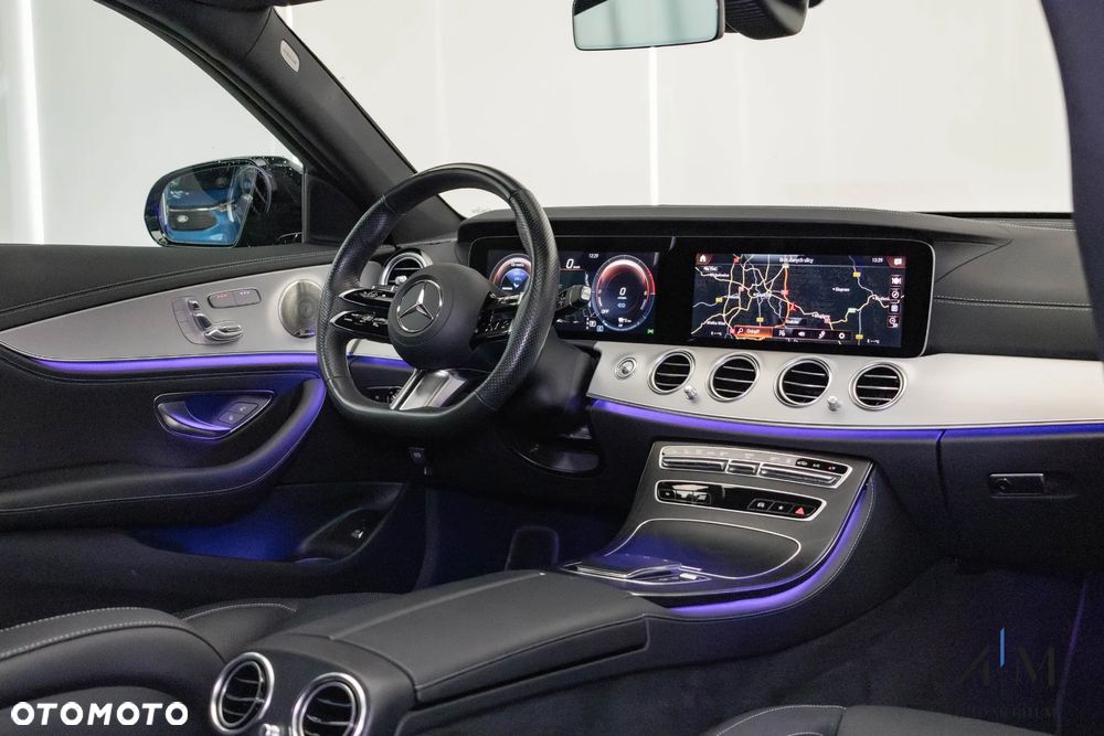 Mercedes-Benz Klasa E 300 de 4-Matic AMG - 16