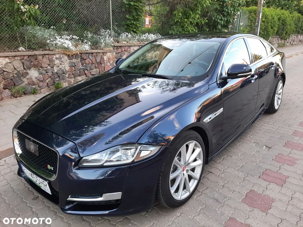 Jaguar XJ 3.0 V6 Kompressor AWD R-Sport - 11