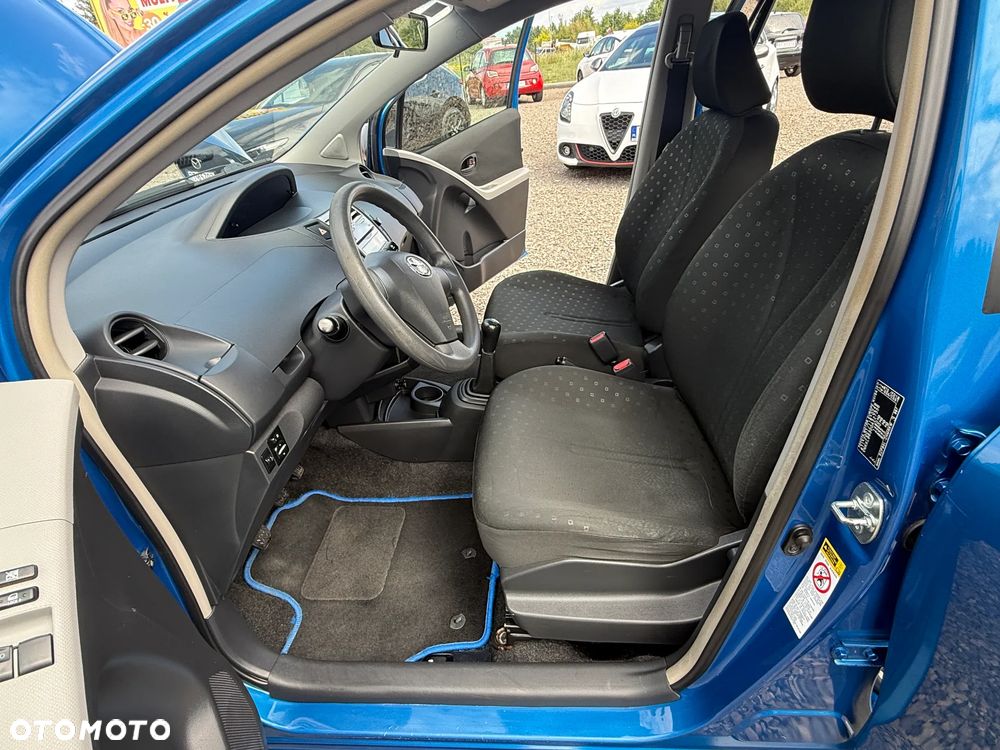Toyota Yaris 1.3 Luna A/C - 21