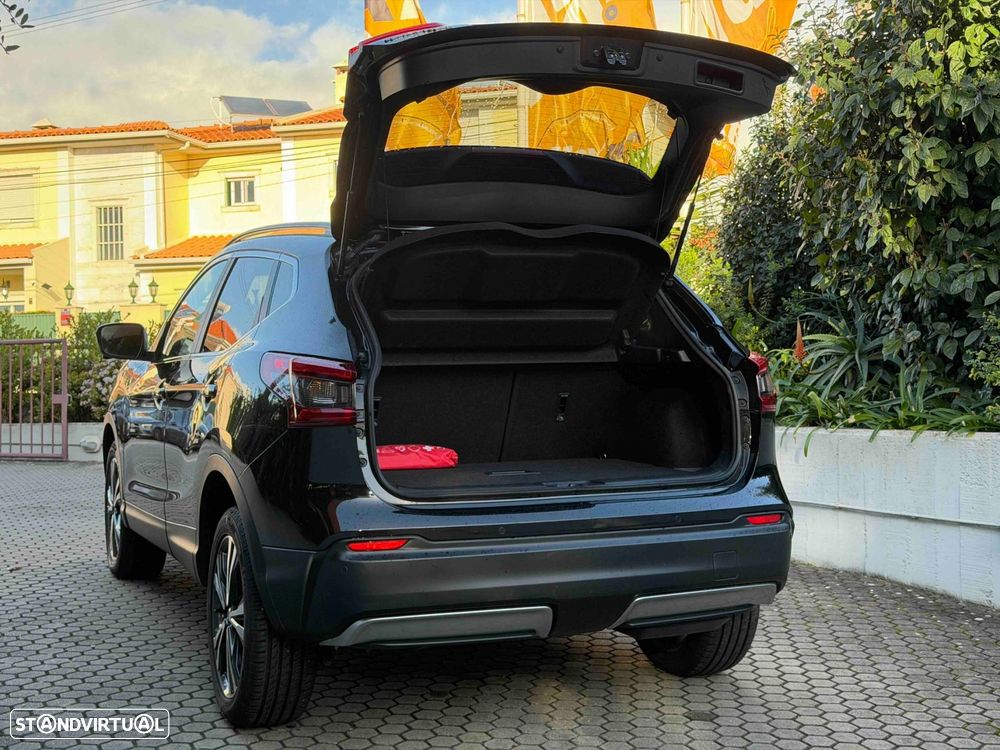 Nissan Qashqai 1.5 dCi N-Connecta - 27