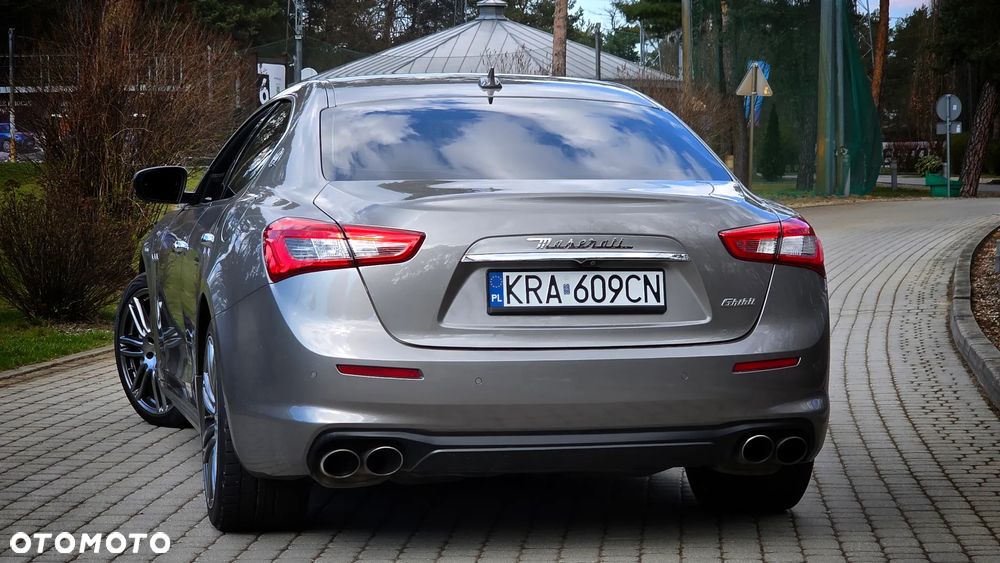 Maserati Ghibli Essence - 12