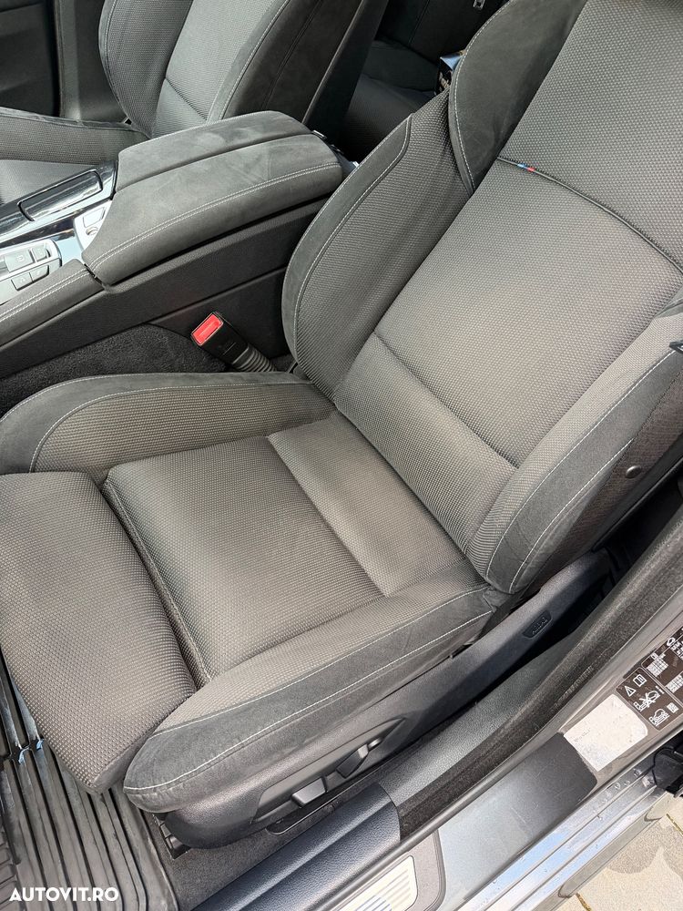 BMW Seria 5 525d xDrive AT - 13
