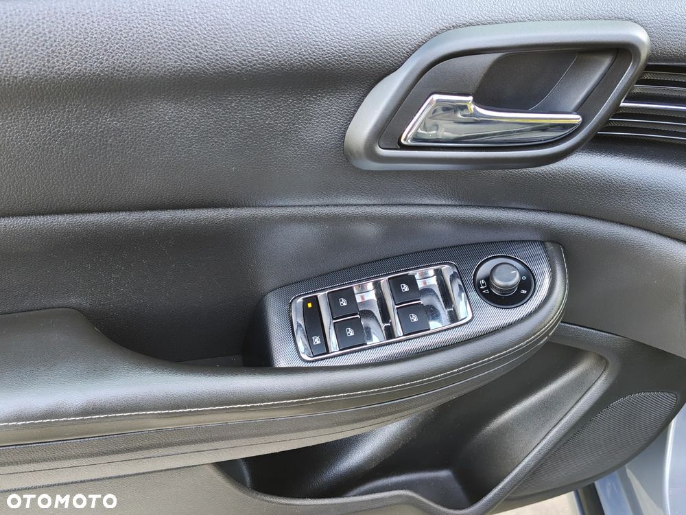Chevrolet Malibu 2.0 MT LT+ - 25