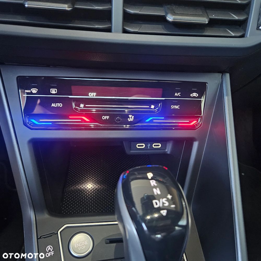 Volkswagen Polo 1.0 TSI R-Line DSG - 11