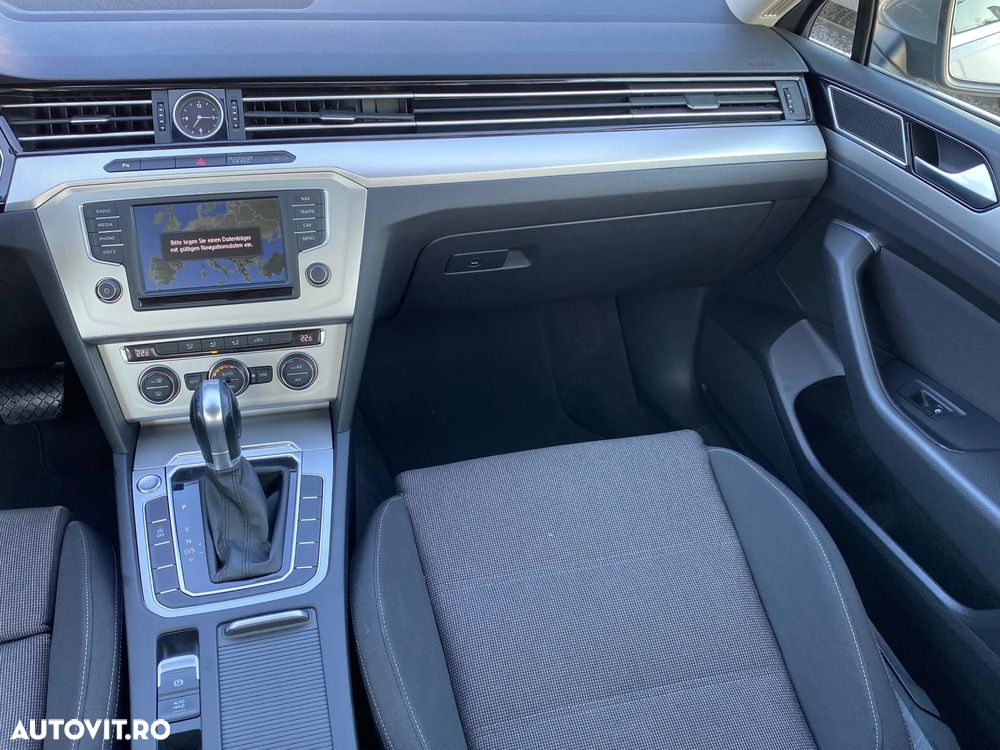 Volkswagen Passat - 18
