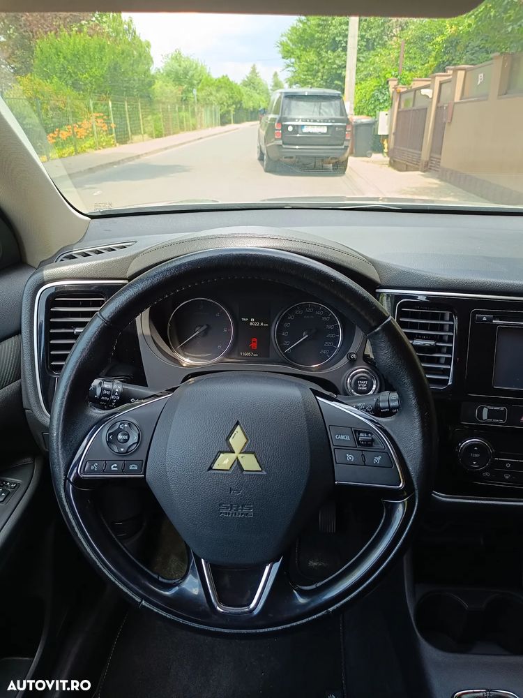 MITSUBISHI Outlander 2016 — imagine 10