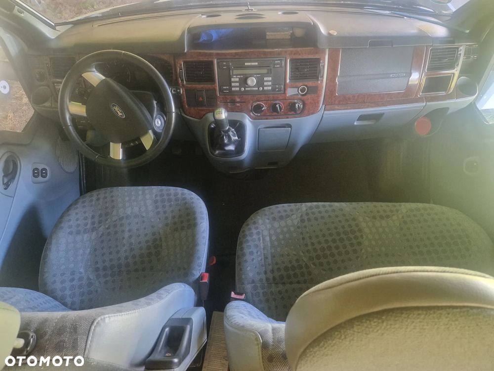 Ford Transit - 13