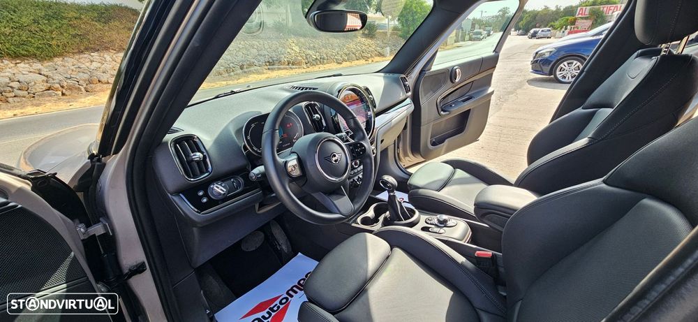 MINI Countryman Cooper SE ALL4 Auto - 16